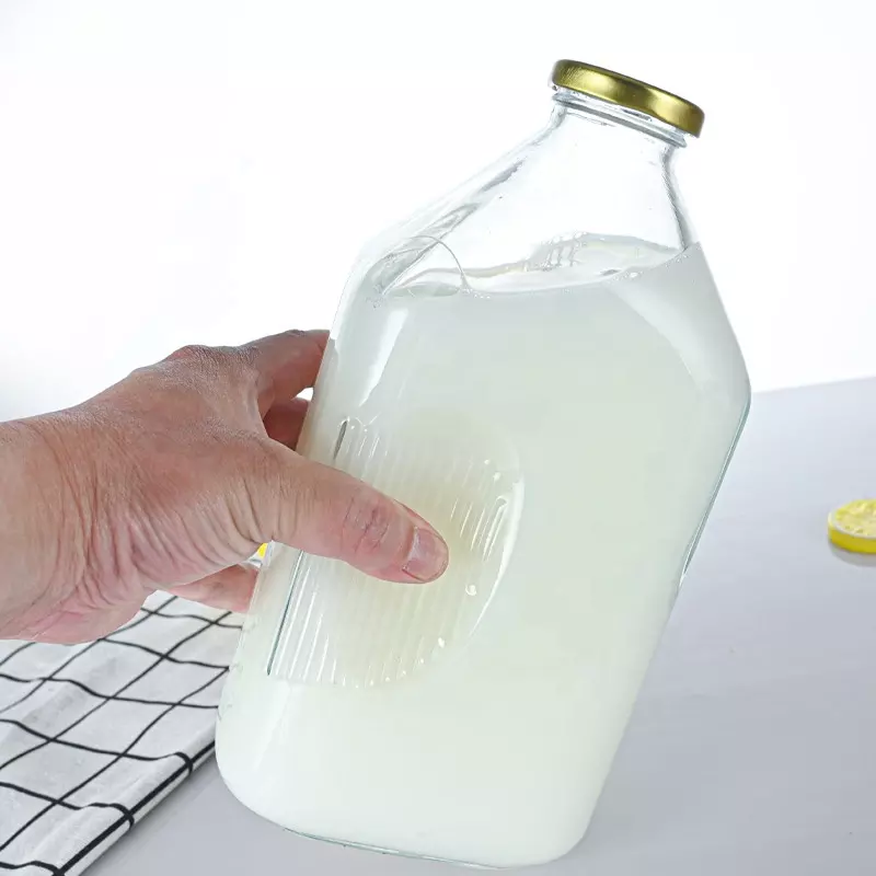 Huajing ready stock large drinking 2L 64oz half gallon glass milk bottle large water glass bottle for storage