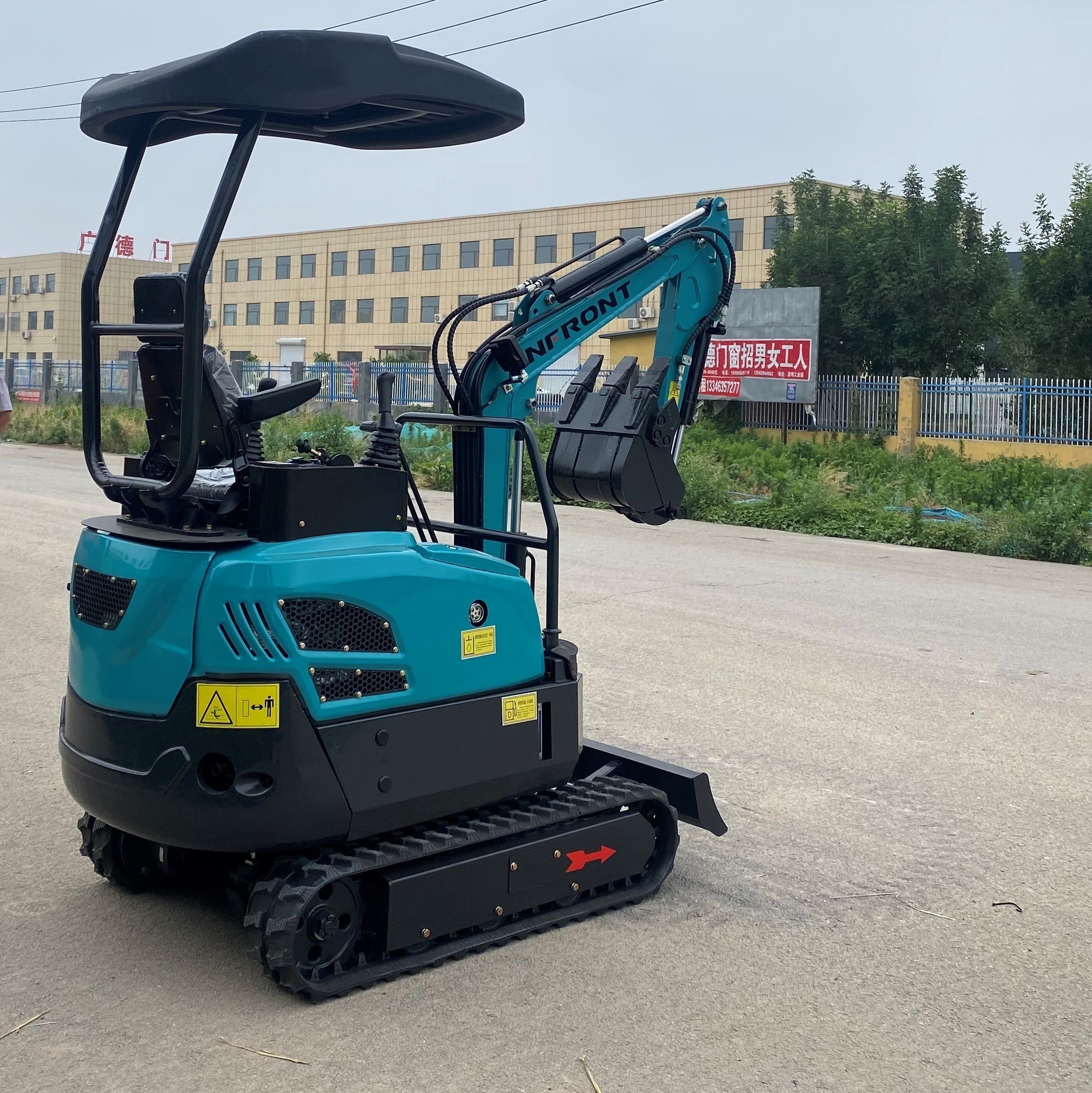 1.5 ton diesel digger trailer mini excavator from china for sale