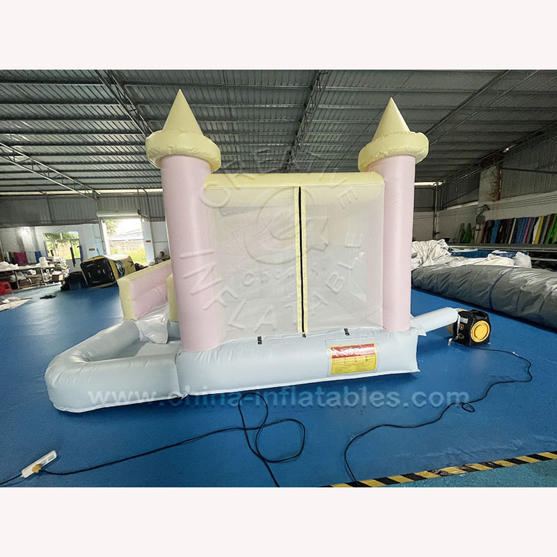 Popular Design Mobile Trampoline Park Inflatable Bouncing Castle Inflatable Playhouse repair