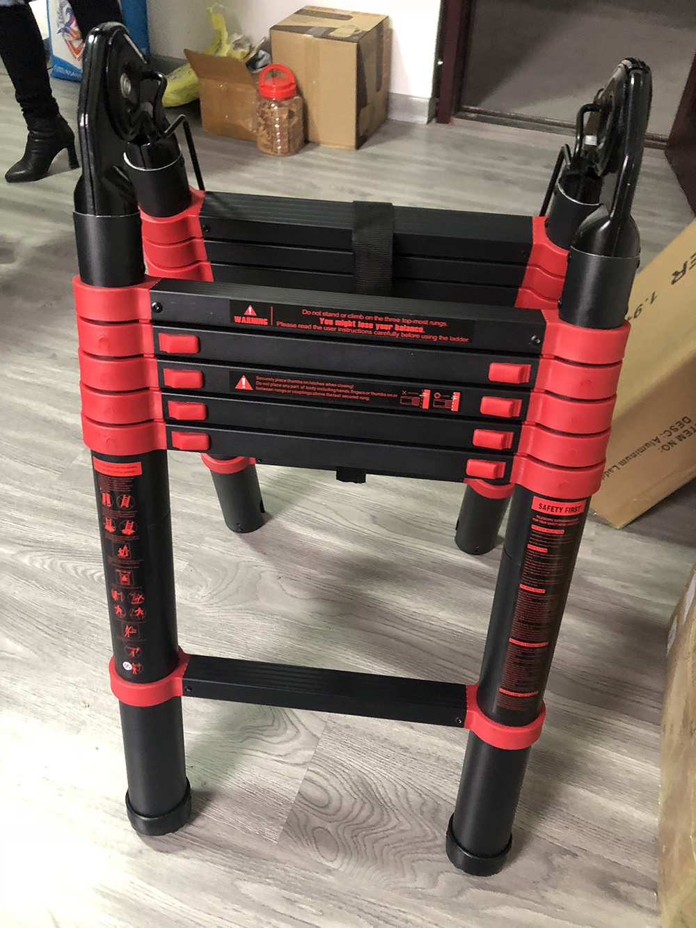 red color high 6063 aluminium material telescopic extension ladder