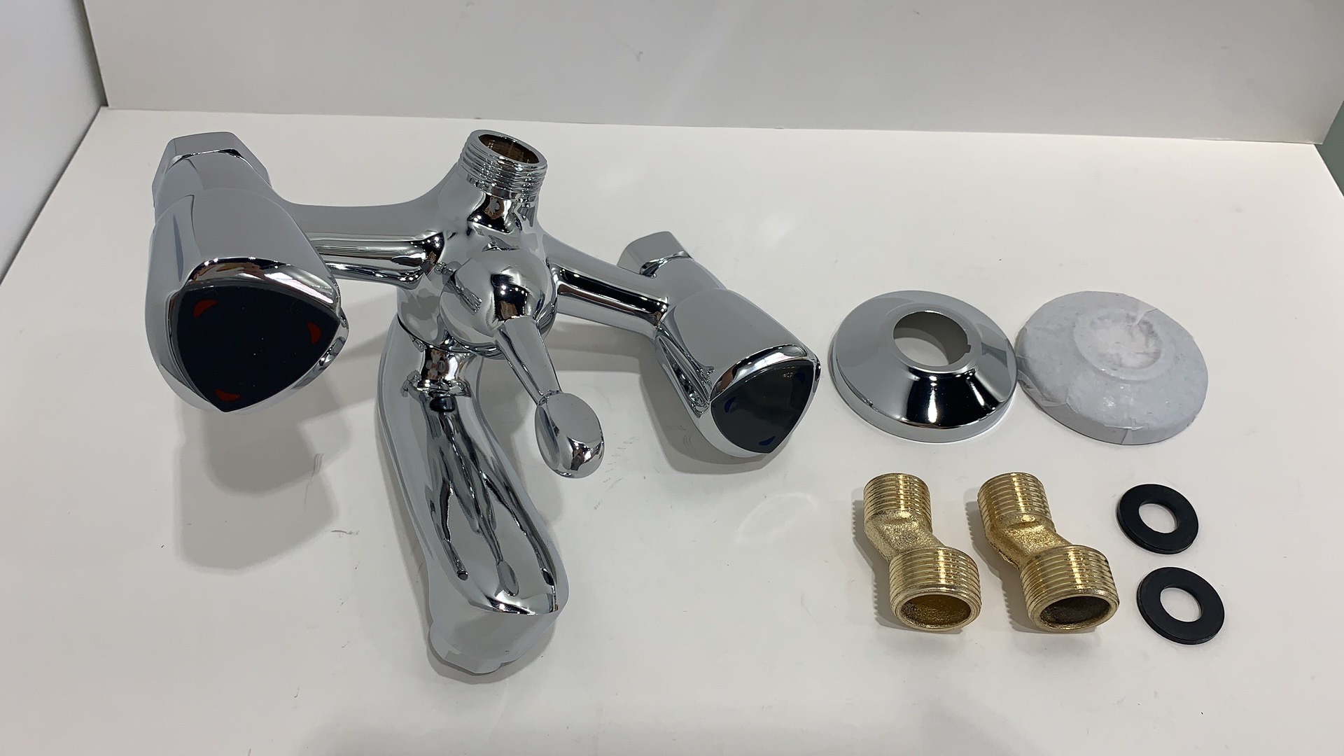 Professional Manufacturer Bath Shower Faucets Two Handle Brass Bath Faucet For Middle East Market