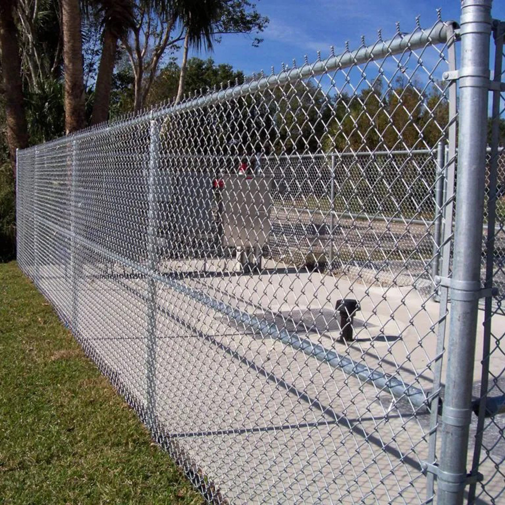 sports fence chain link fence 2.0 m hight( galvanised and pvc) galvanized chain link fence wire mesh rolls