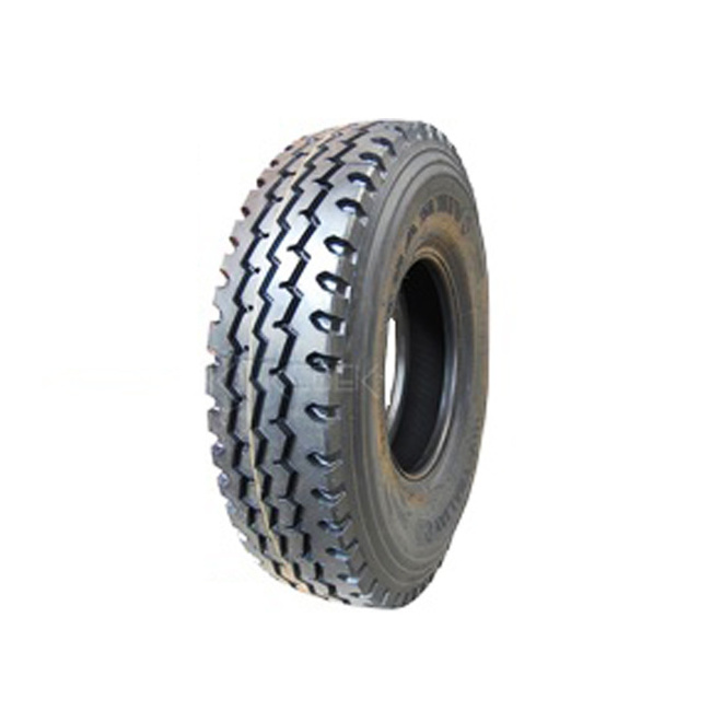 China high quality truck tyre 215 75 17.5 for sale