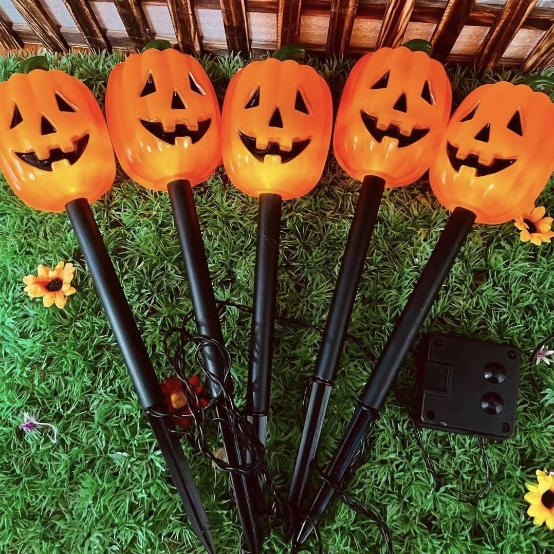 Hight Quality Hight Brightness Ground Stake Solar Battery Lights for Halloween Decoration