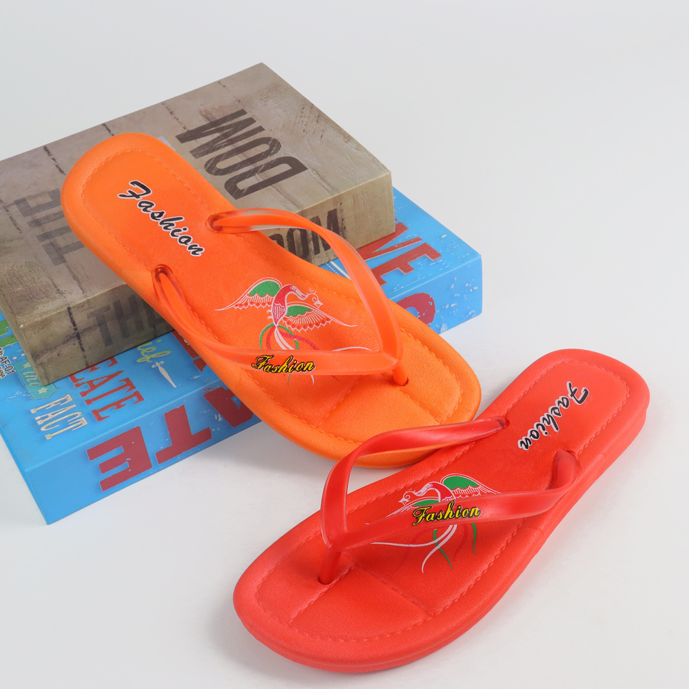 China factory high quality cheap price beach chappals slippers women fashion brand label flip flop with logo