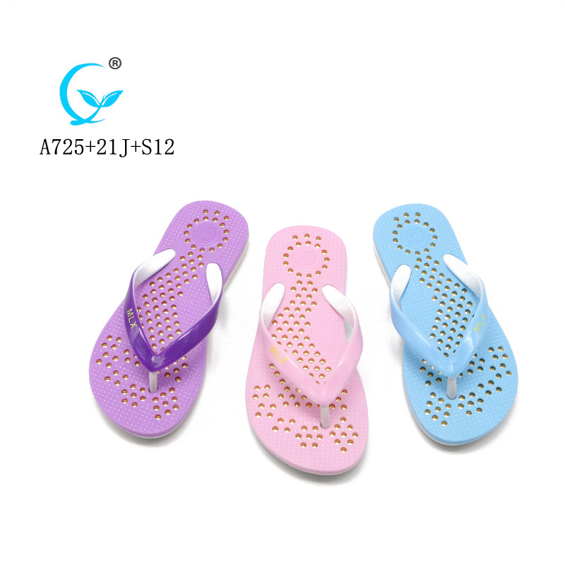 New arrIval custom rubber flipflops sleepers women ladies slipper with price