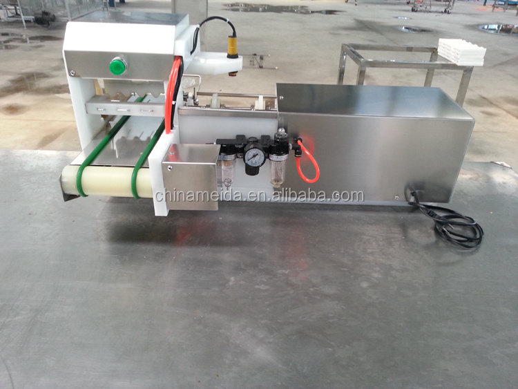 Automatic shish souvlaki kebab skewer machine satay meat skewer machine Mutton shashlik machine