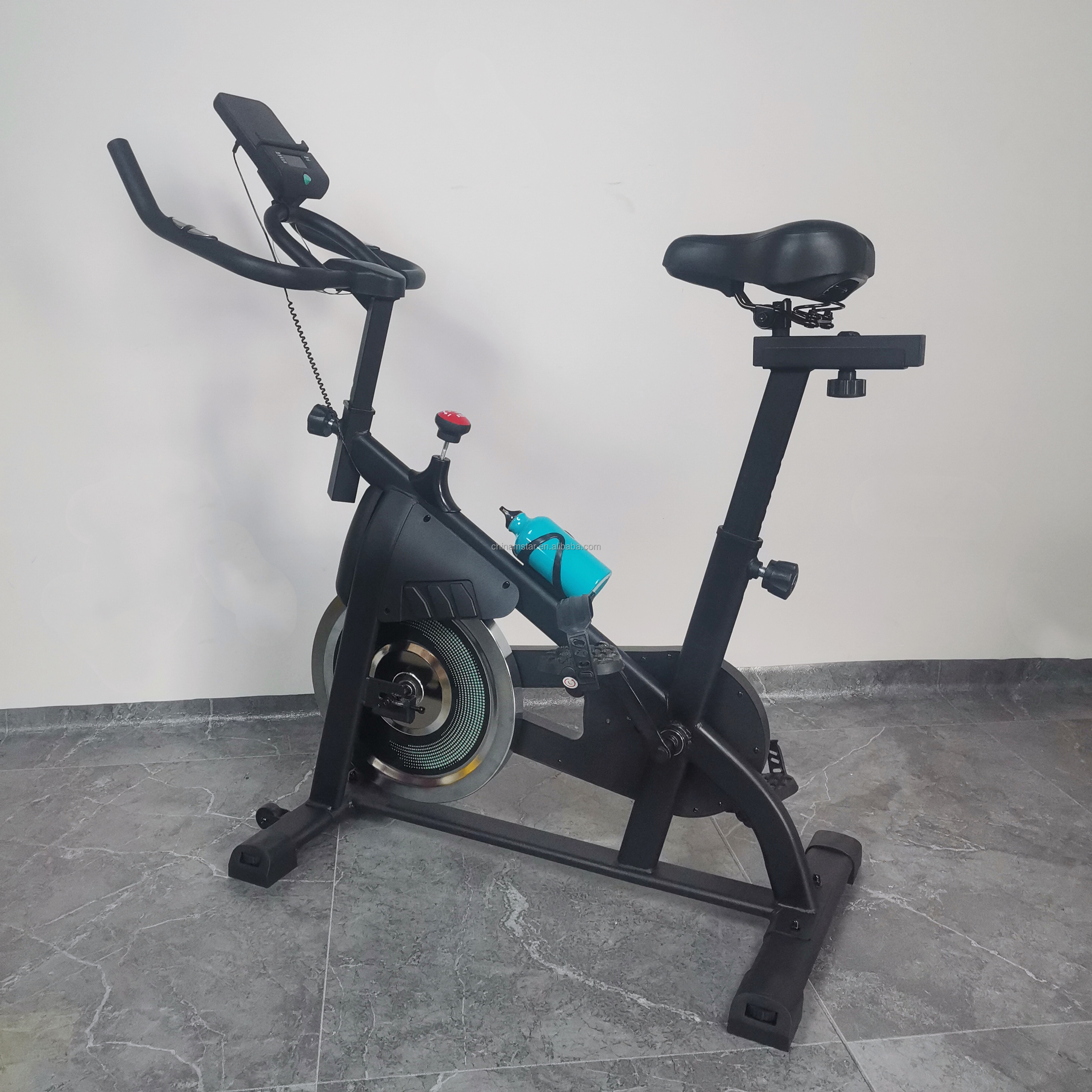 Magnetic Spin Wheel Indoor Cycling Magnetic Computerized Exercise Bike Gym Equipment Professional Spinning Bicycle