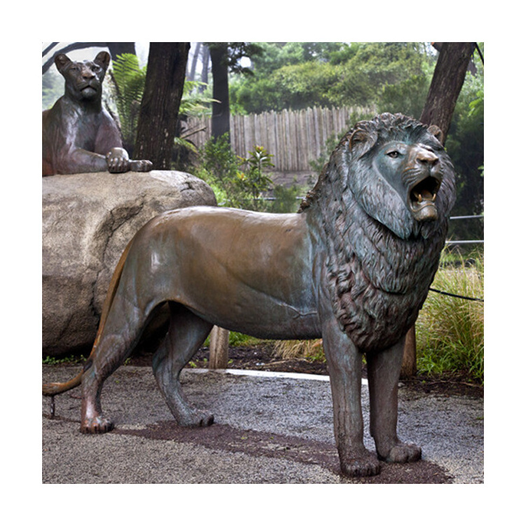 Garden decoration large bronze animal sculpture carved polished brass lion statue