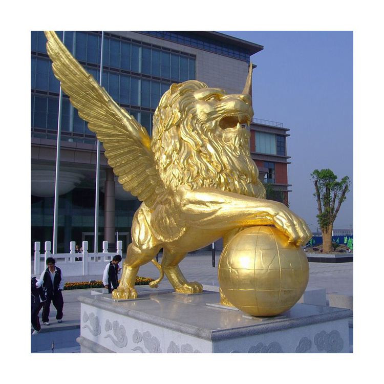 Garden decoration large bronze animal sculpture carved polished brass lion statue