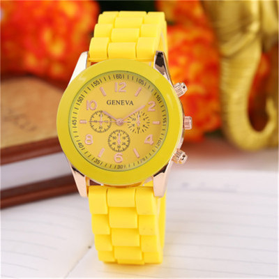 2022 Women Ladies Boys Girls Geneva Silicone Jelly Golden Quartz Wrist Watch New Arrival