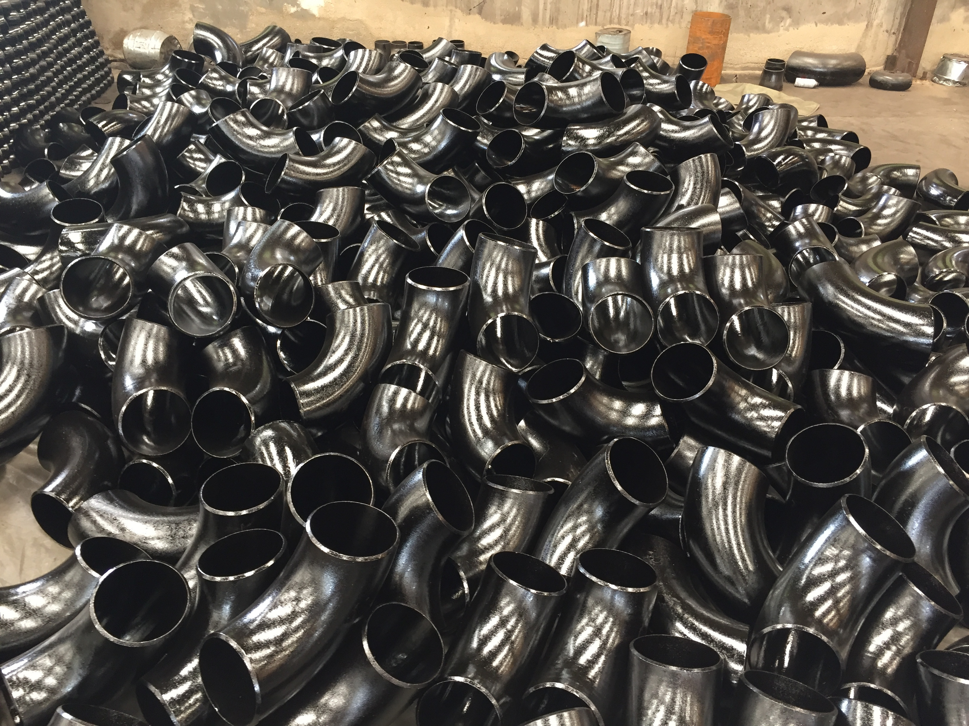 ASME B16.9 A234 SCH 40 STD 90 Degree MS 1.5D Long Radius Butt Welded Carbon Steel Pipe Fittings Bend LR Seamless Elbows