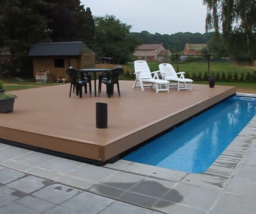 Nice pool with folding type automatic deck pool cover easy Install automatic deck swimming pool cover.