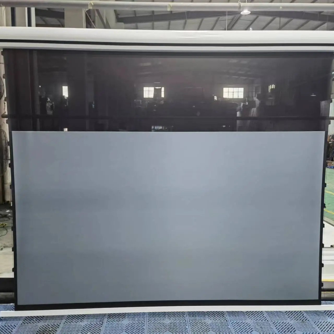 Customize 16/9 150Inch T-prism SBSP ALR Fabric Electronic Motorized Tab-tension Projection Screen