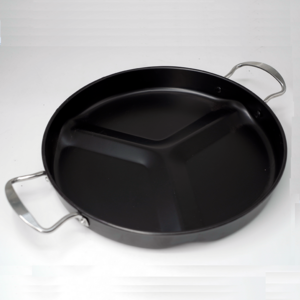 iron cookware 30cm frypan with 3division s and 25cm fry pan with 2division s kitchen cookware set