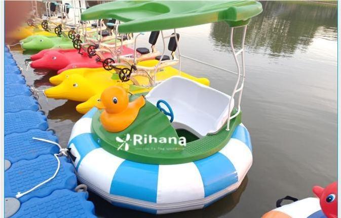 China supply of polyethylene 1-2 person collision boat cartoon air circle adult water amusement equipment collision boat