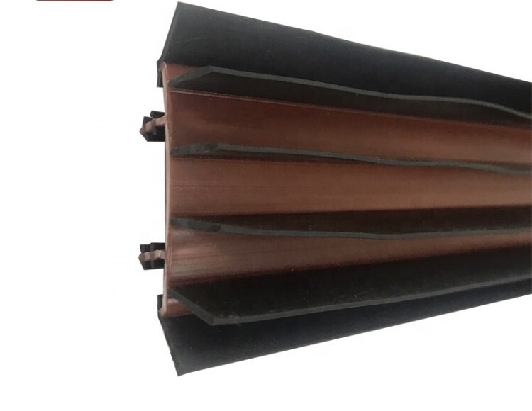 High quality products TPE+PP co-extrusion door bottom sweep seal   BY-DDS-020