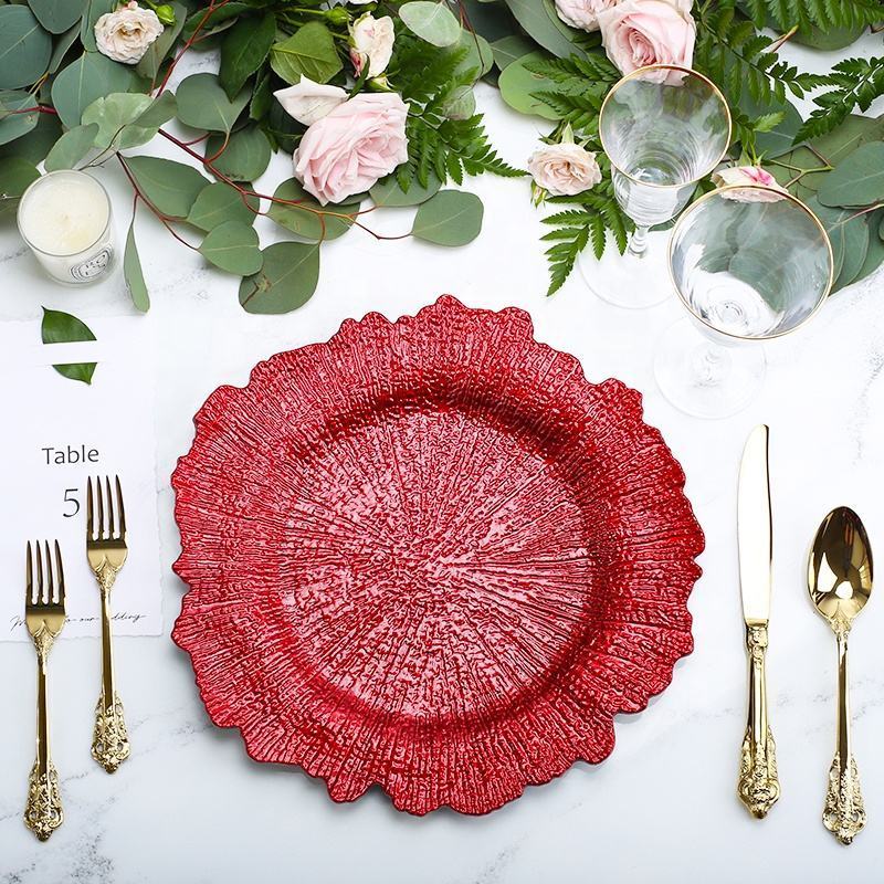 Wholesale Elegant Plastic Black Red Silver Rose Gold Reef Charger Plates Wedding Decoration Chargers For Dinner Plates