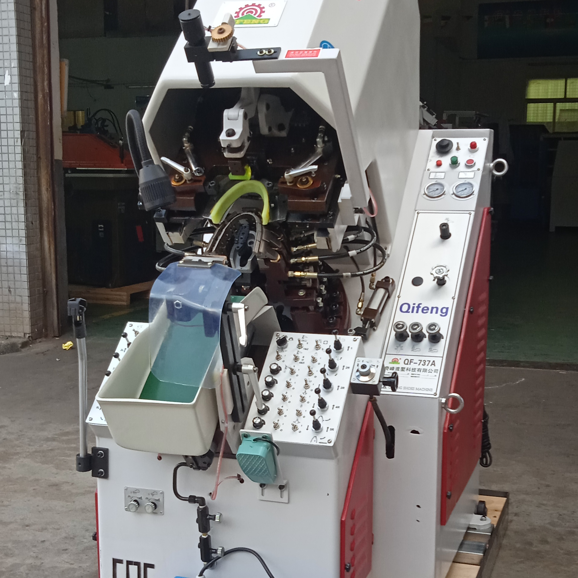 Used shoe machine reconditioned toe lasting machine