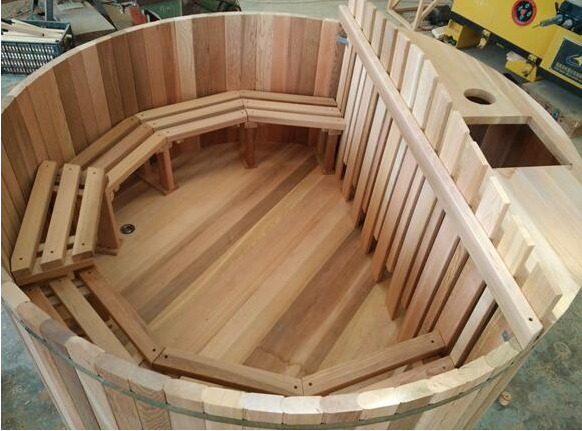 6 Person Use Garden Wood Fired Hot Tub Red Cedar Wooden Hot Spa Tub with Exterior Wood Stove