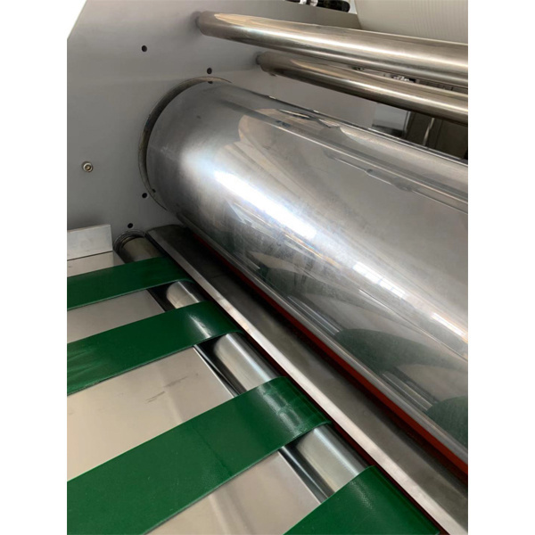 SG-YYFM520 Heavy Duty A2 Size Laminating Machine Hydraulic Oil Heating With Rewinding Function Roll To Roll Laminating Machine