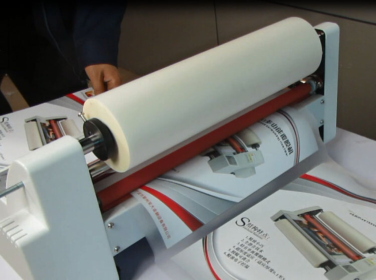 Hot Cold A3 Desktop Laminator Roll to Roll Laminating Machine For Bopp Film/Foil/Laminator Pouch Film