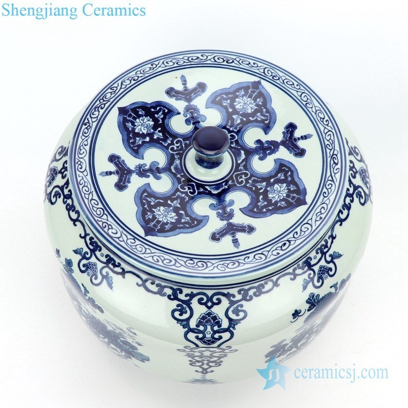 Antique hand-painted design blue and white pattern home decoration tea pot ceramic pot