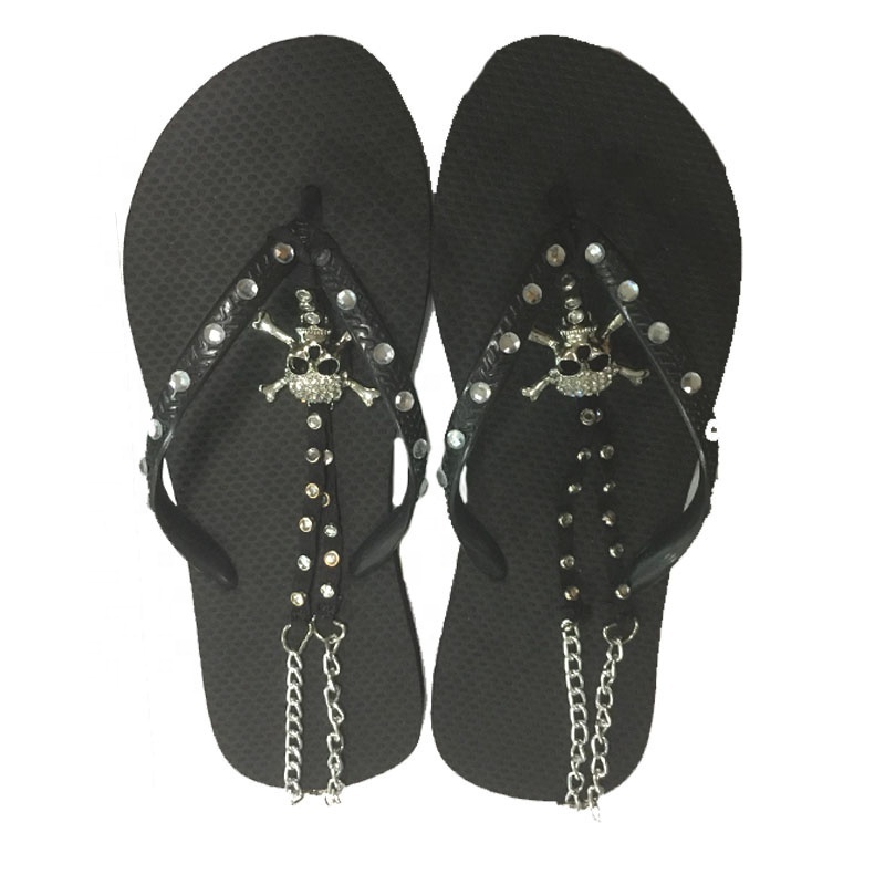 OEM summer outdoor rhinestone indoor unisex slippers PVC flip flops elastic band skull cross bone EVA foot bed crystal sandals