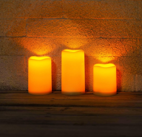 Outdoor Waterproof Flameless Candles, Battery Operated LED Pillar Candles with Remote Control and Timer, Plastic, Long Lasting