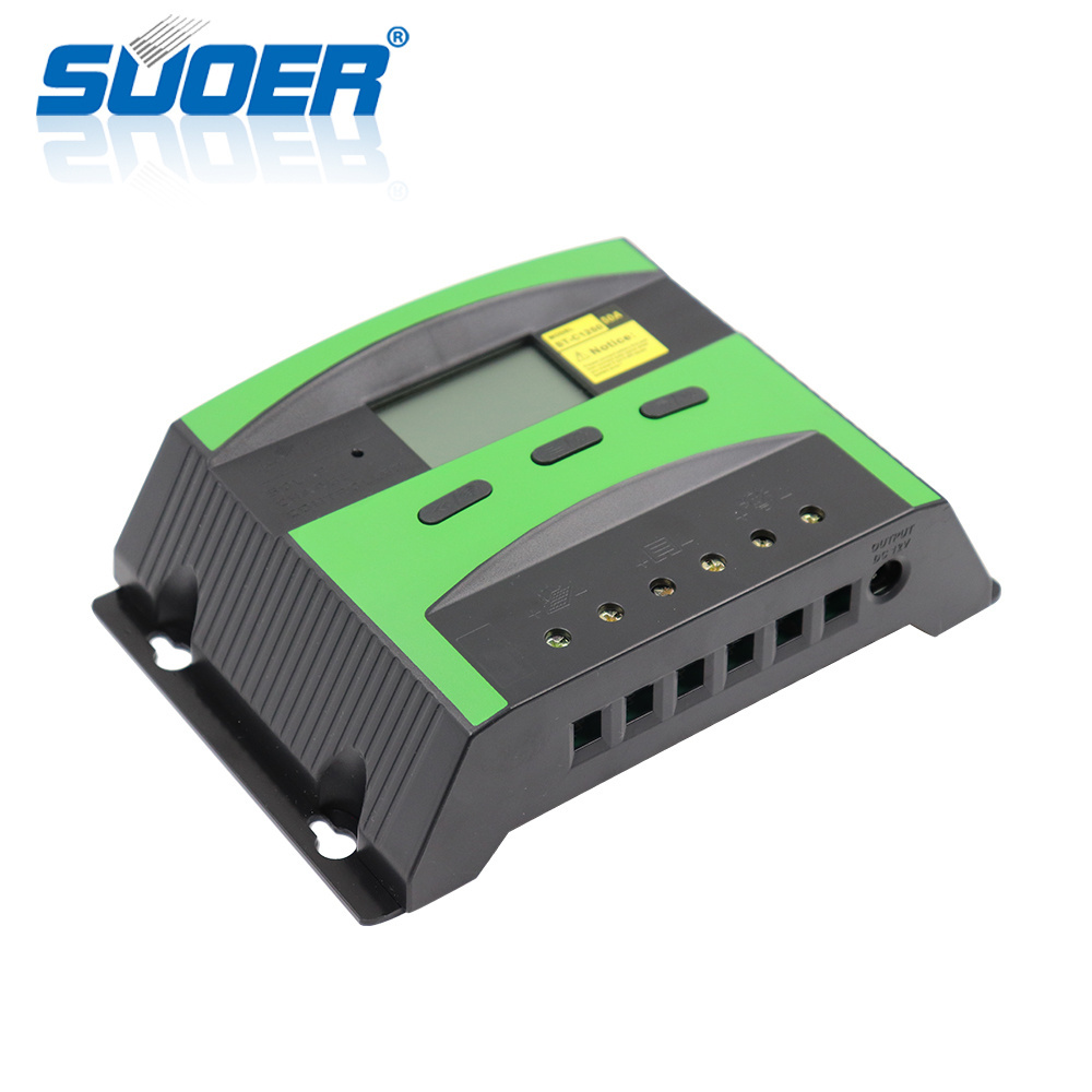 Suoer China 12V 24V 50A LCD solar panel system intelligent manual pwm solar charge controller