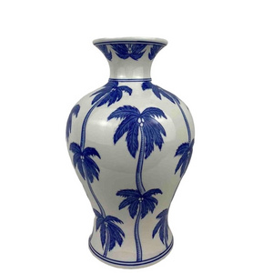 Chinese traditional hand painted high quality home decor  blue and white porcelain vases