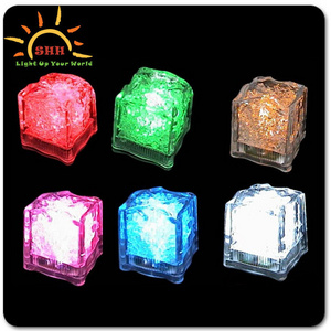 2016 New cooling water activated led lighting ice cubes with customized logo LED Acrylic ice cubes China Factory Price