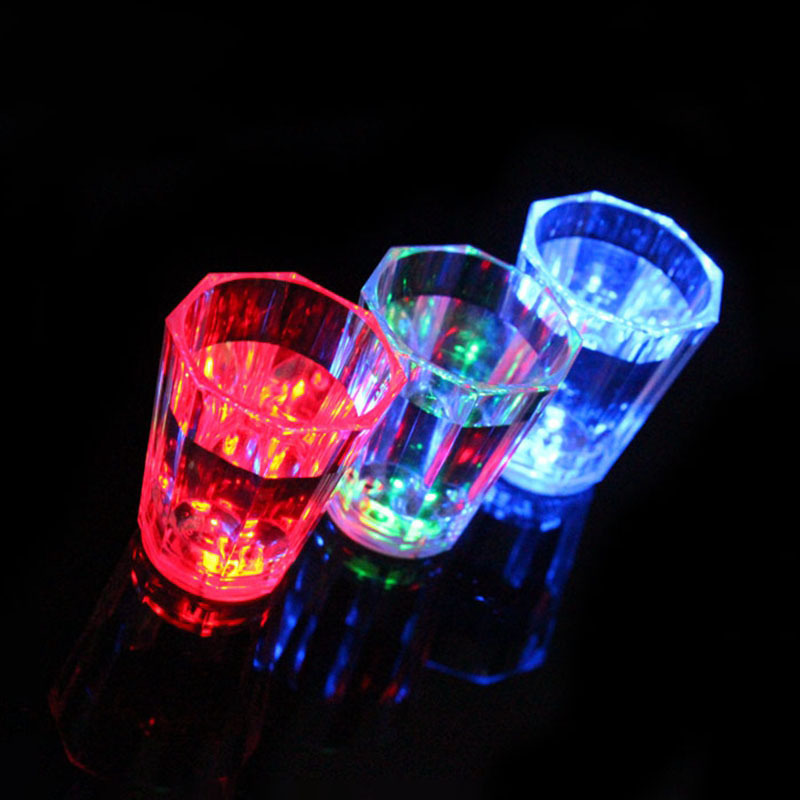 beautiful LED light up plastic flashing liquid activated cups