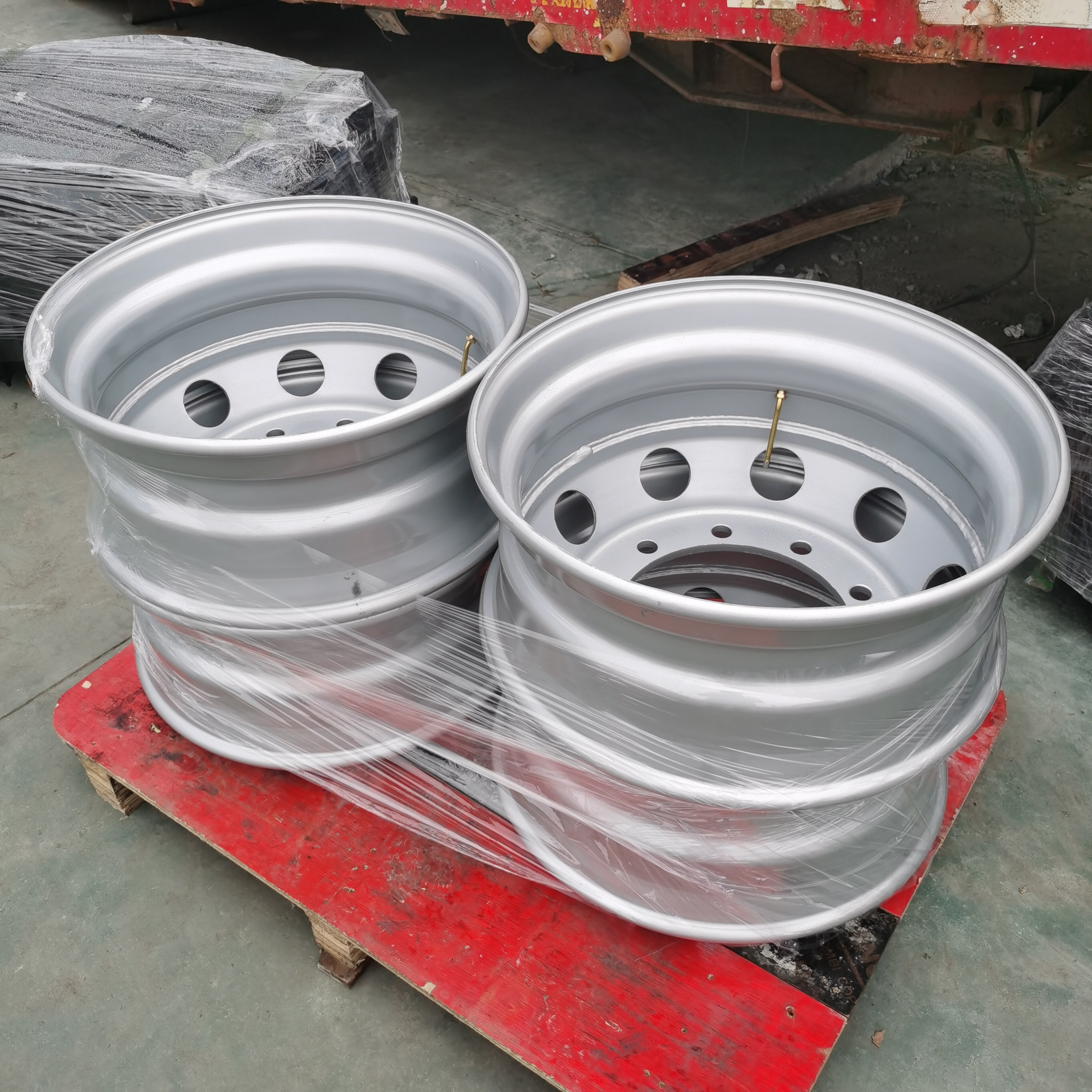 High Standard Best Quality Truck Steel  Aluminium Wheel Rim For Sales By CNMC