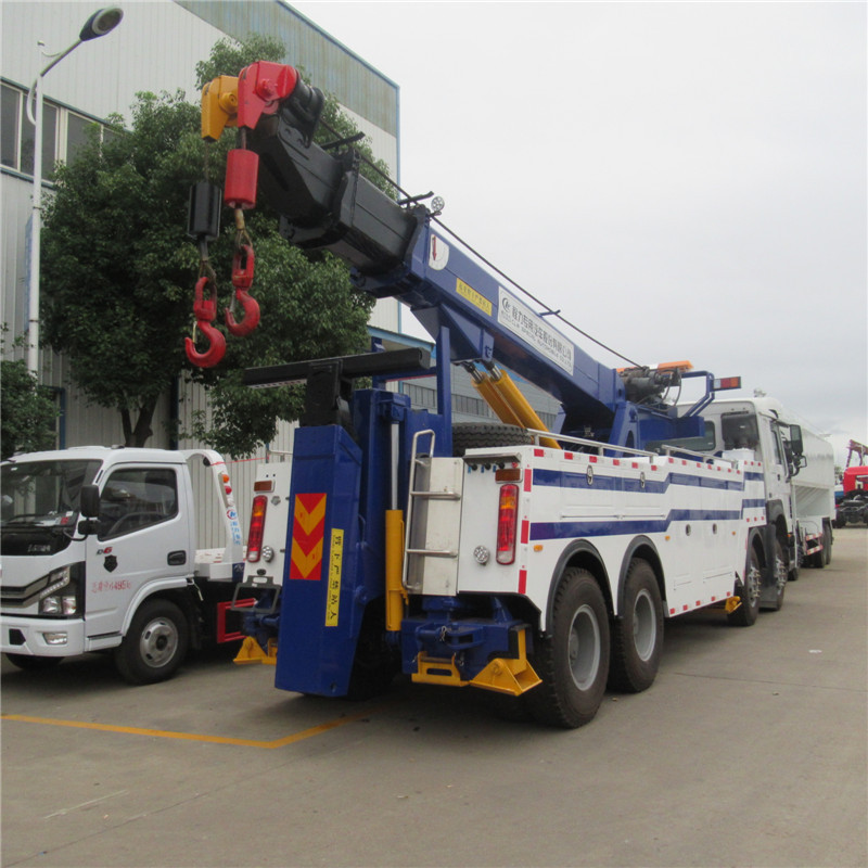 Hot sale 60ton rotator 30ton wrecker body sinotruk self loader tow trucks for sale 8x4 80tons wrecker truck 75 ton price