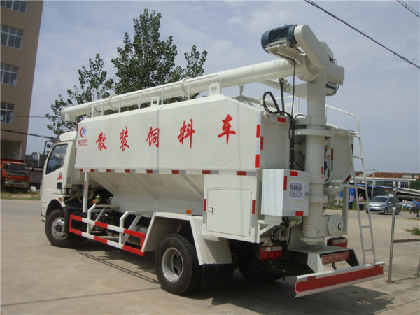 cheapest dongfeng LHD 12m3 livestock bulk feed delivery tanker truck for sale