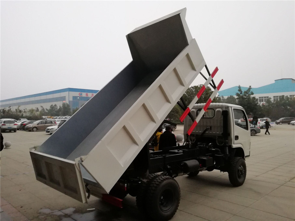 chinese lowest price 4X4 off road dongfeng 6 wheel mini dumper truck 4cbm