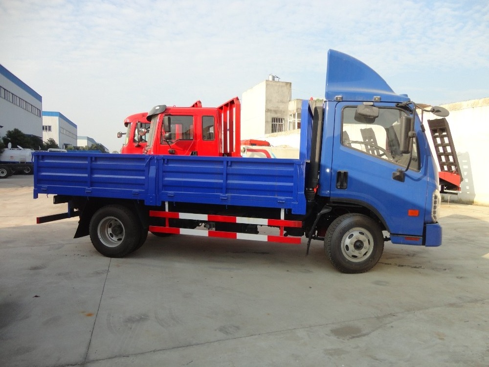 Foton forland right hand drive small 4 ton light duty cargo lorry truck price