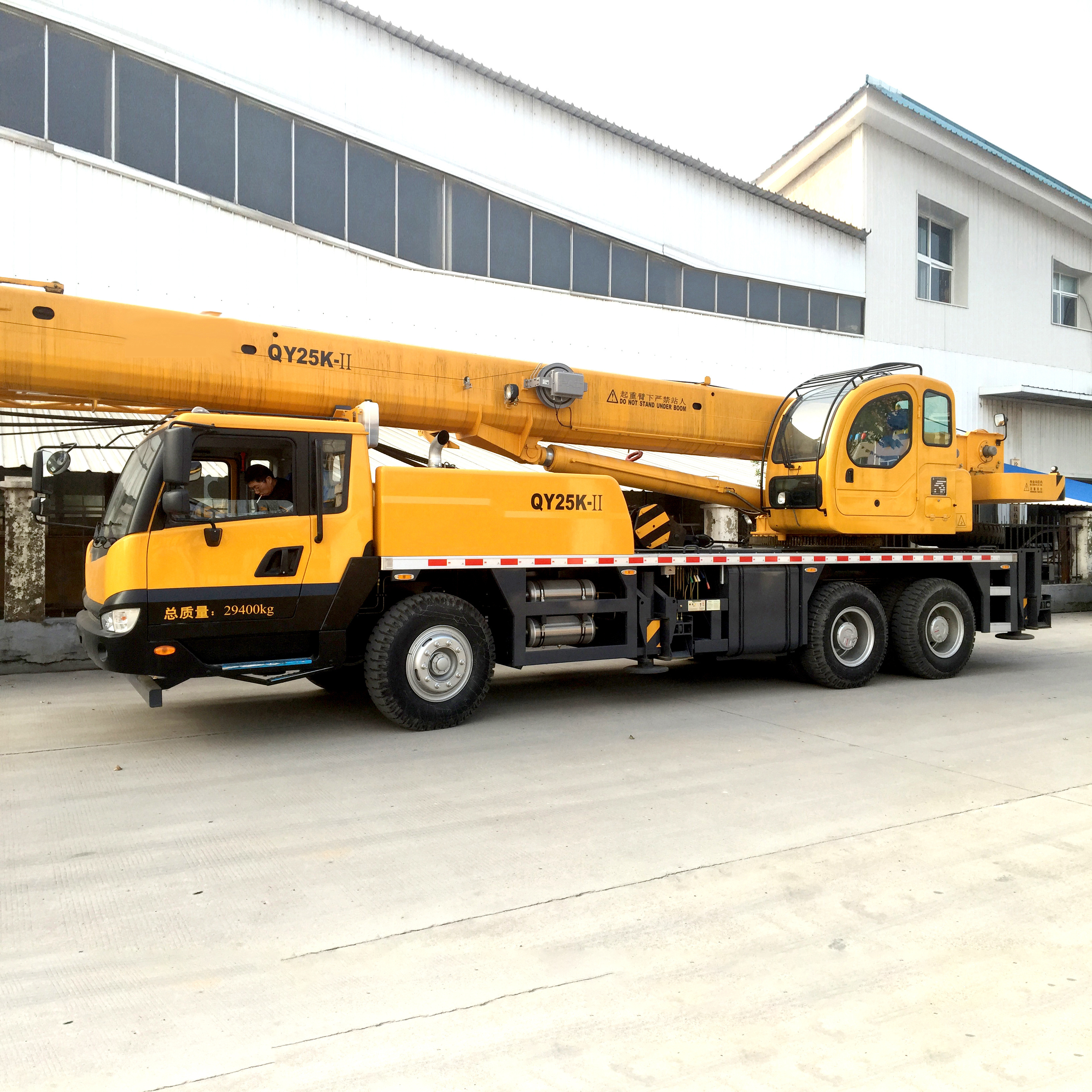 New Style 25 ton Used Crane Good Condition China Made Euro 5 Mobile Crane QY25K5D