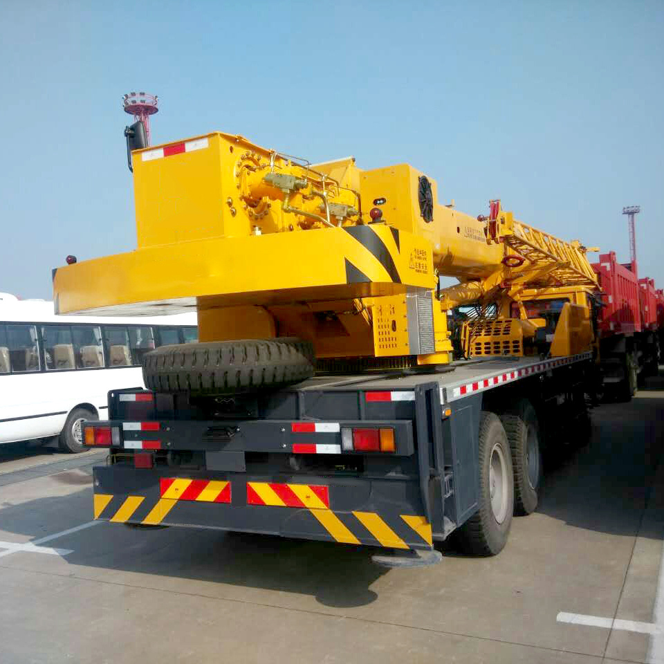 New Style 25 ton Used Crane Good Condition China Made Euro 5 Mobile Crane QY25K5D