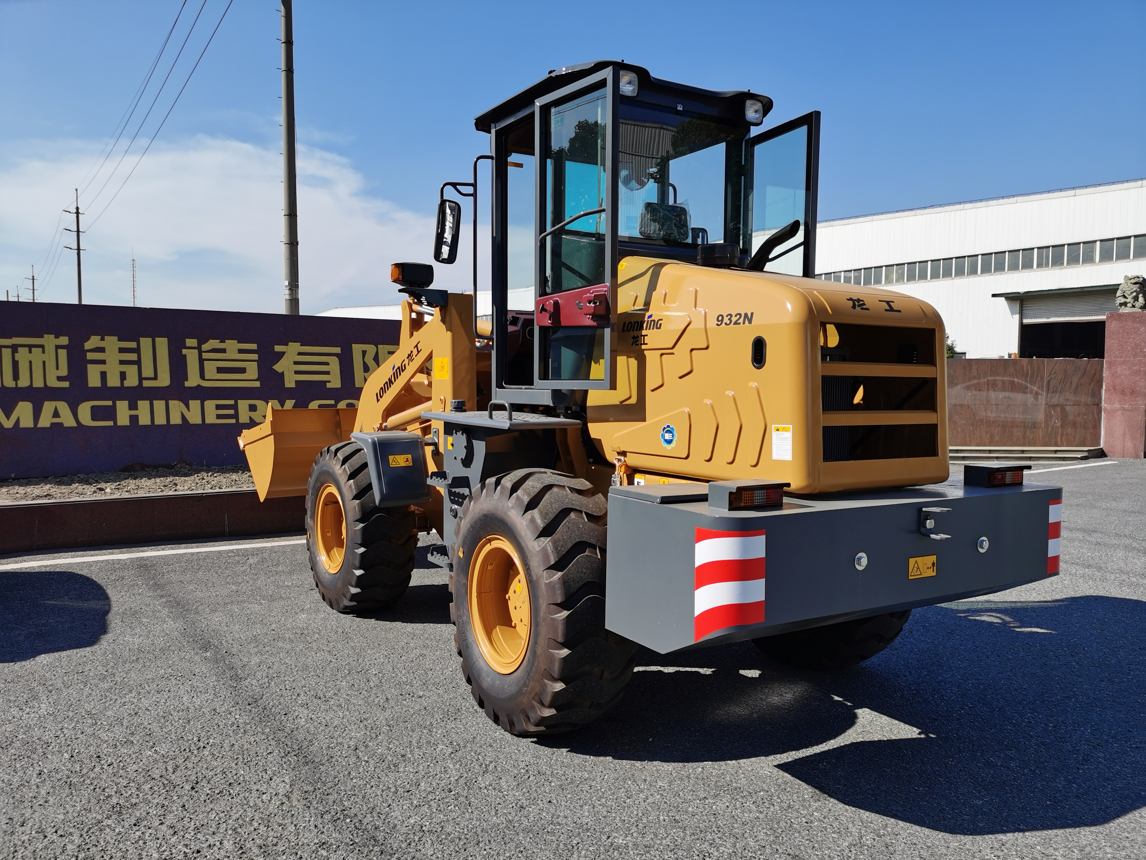 Yigong Zl-930 Approved China New Small Wheel Loader With Snow Blower