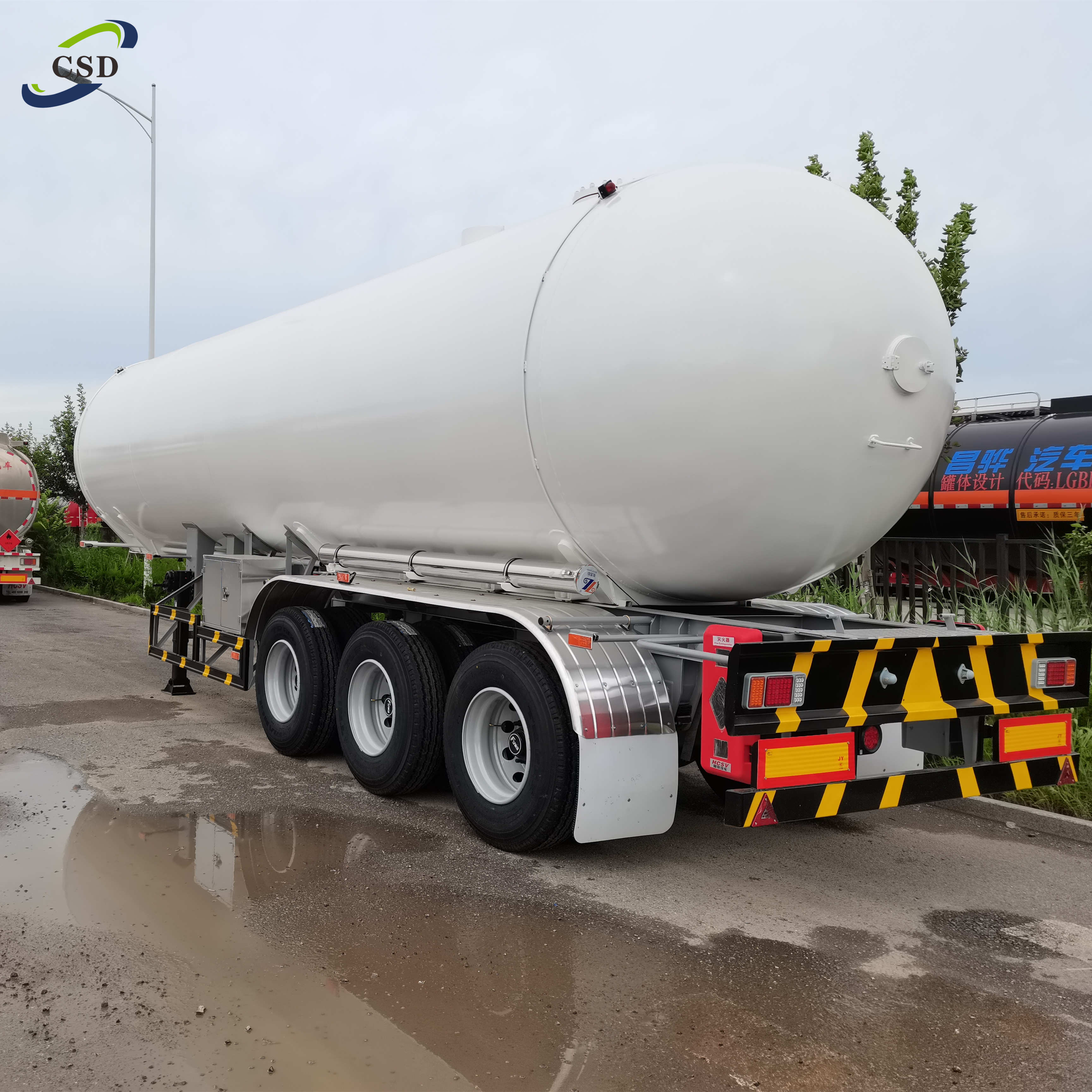 Cheap Price 3 Axles LPG Gas Fuel Tank Trailers  42000L 45000L Petrol Oil  Tanker Semi Trailer For Sale