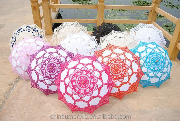 white bridal lace umbrella for wedding with wood frame