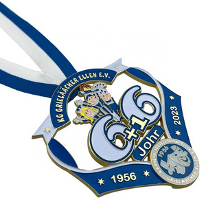 Manufacturer Custom Design Fiesta Medal Souvenir Metal Enamel Carnival Medals With Metal Chain