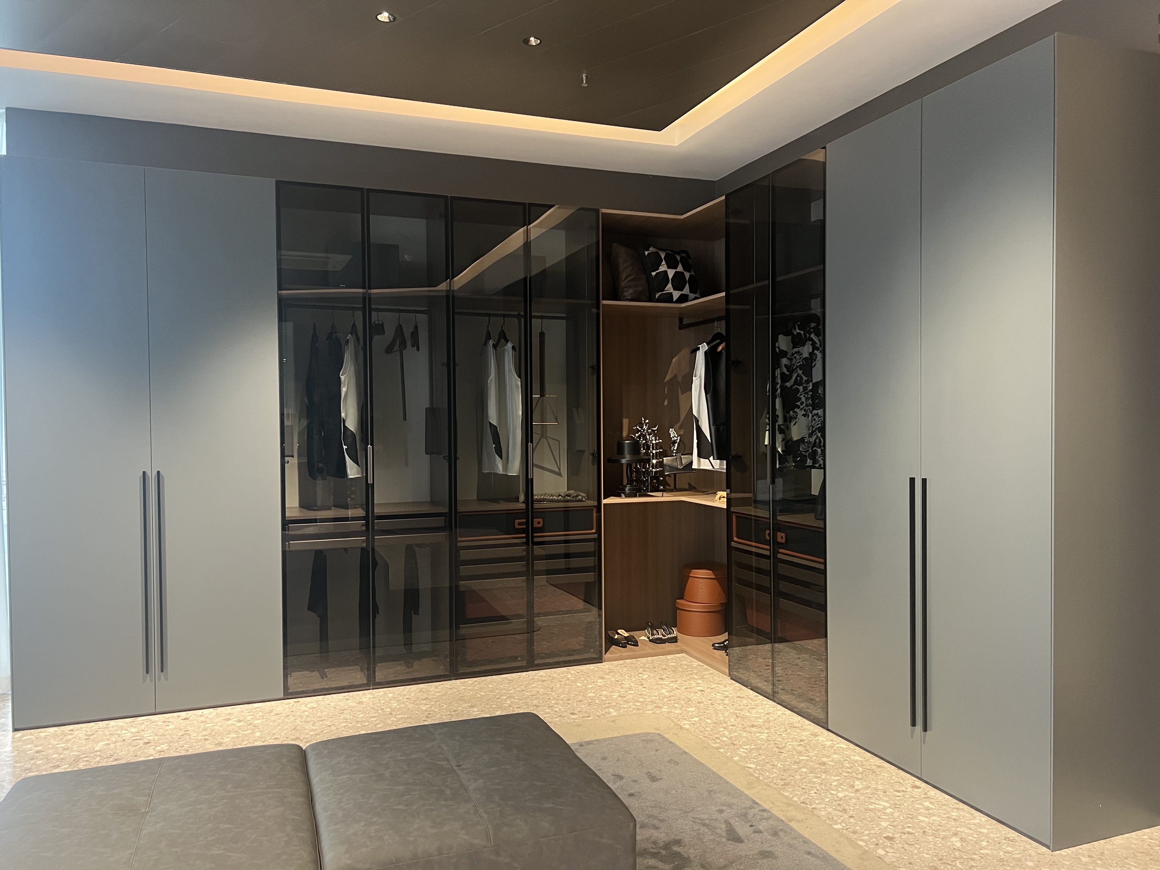 Bedroom furniture modern sliding door closet metal with wood grain wardrobe clothes wardrobe