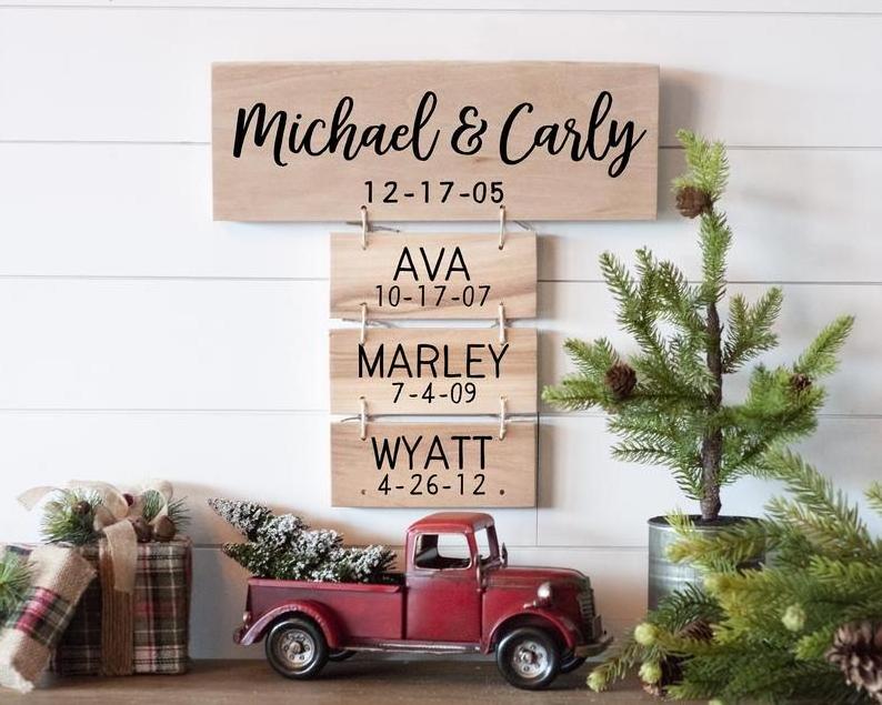 Personalized Reclaimed Antique Wood Wall Decor Wooden Family Name Sign For Gift