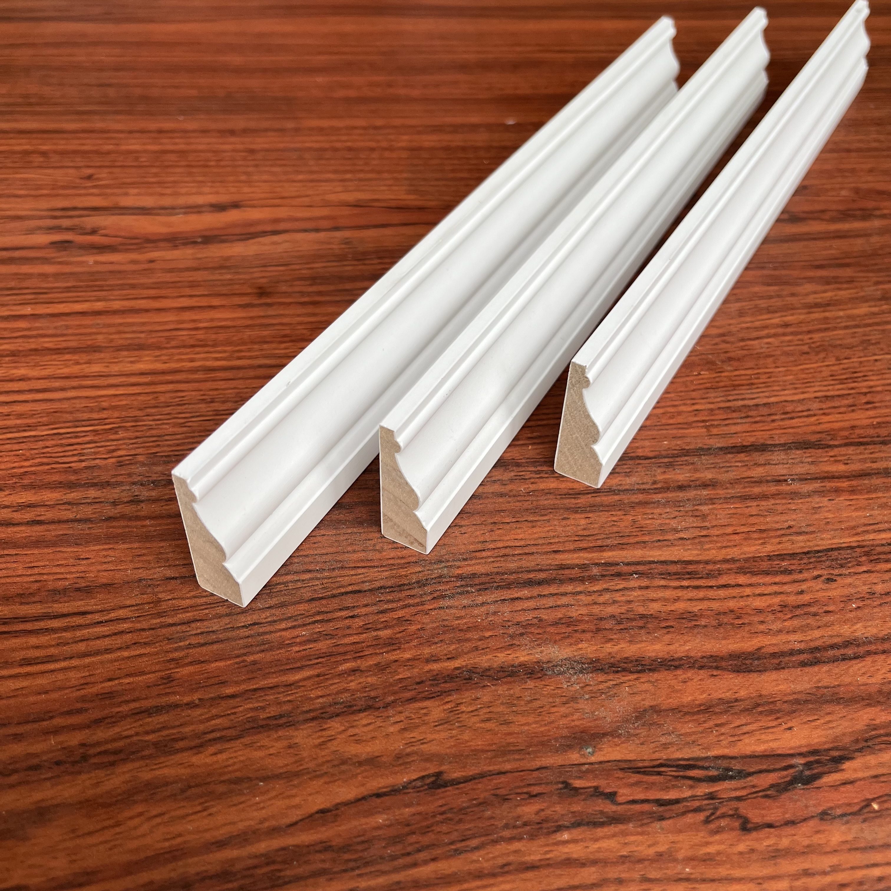 Modern Coated Covering Door Wall Skirting Board Moulding