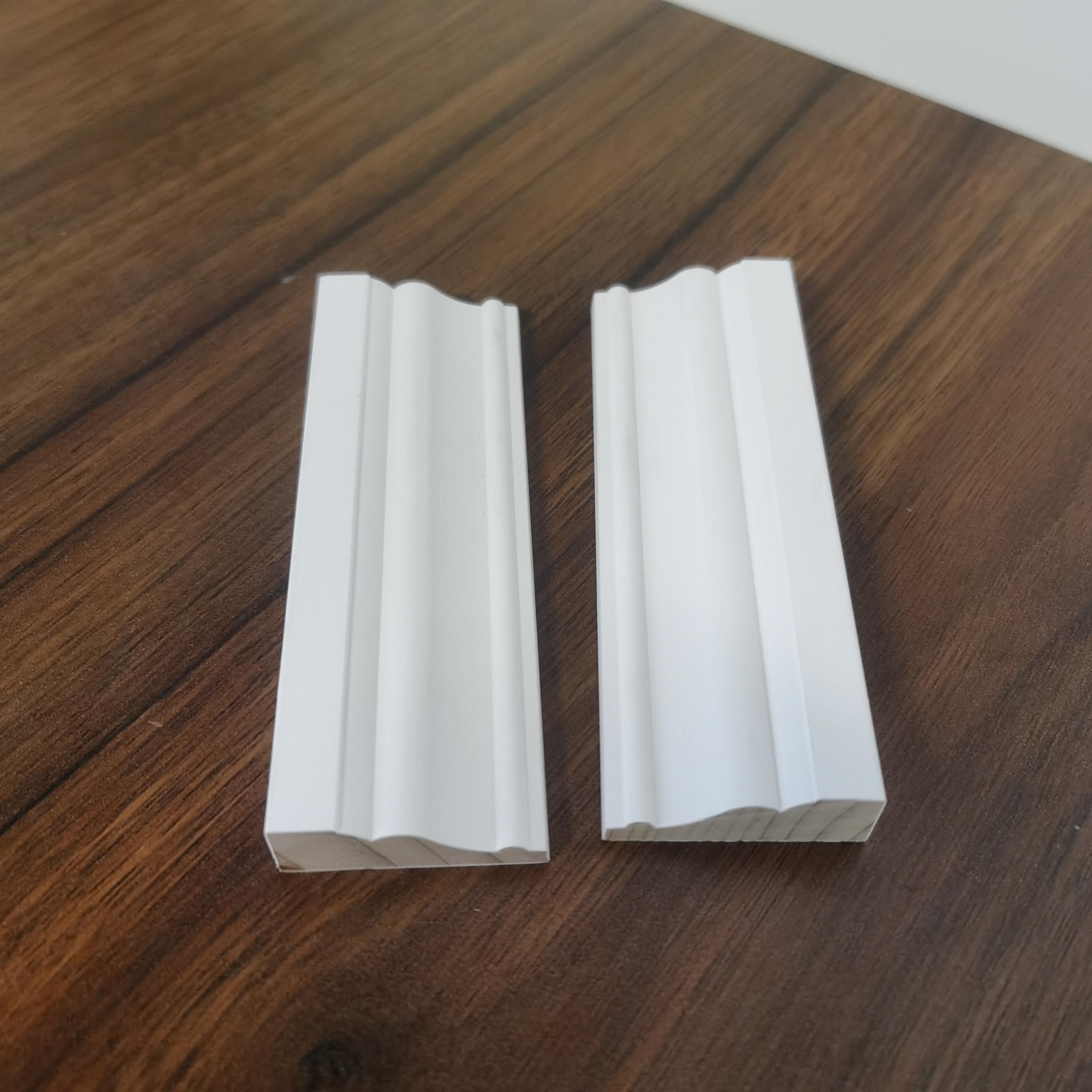 Baseboard Molding White solid wood paint frame molding wooden baseboard skirting molding