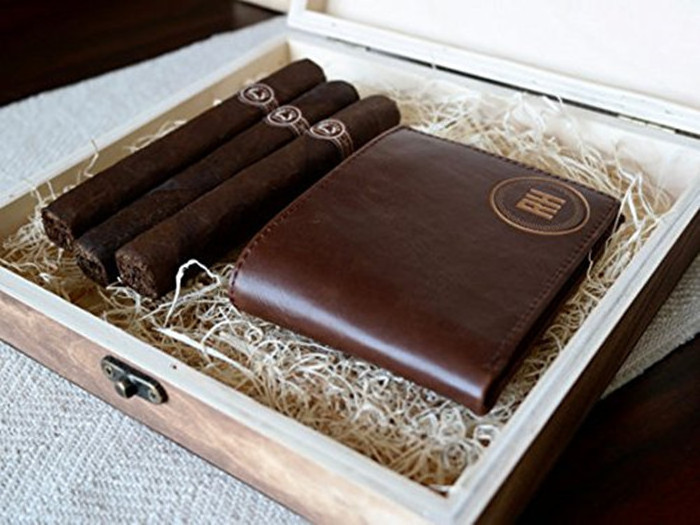 Custom groomsmen laser engraving vintage personalized cigar box wood cigar holder