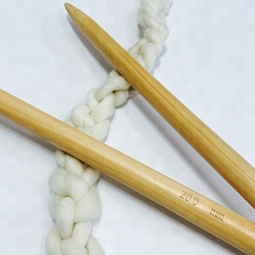 16 Jumbo Straight Wooden Knitting Needles